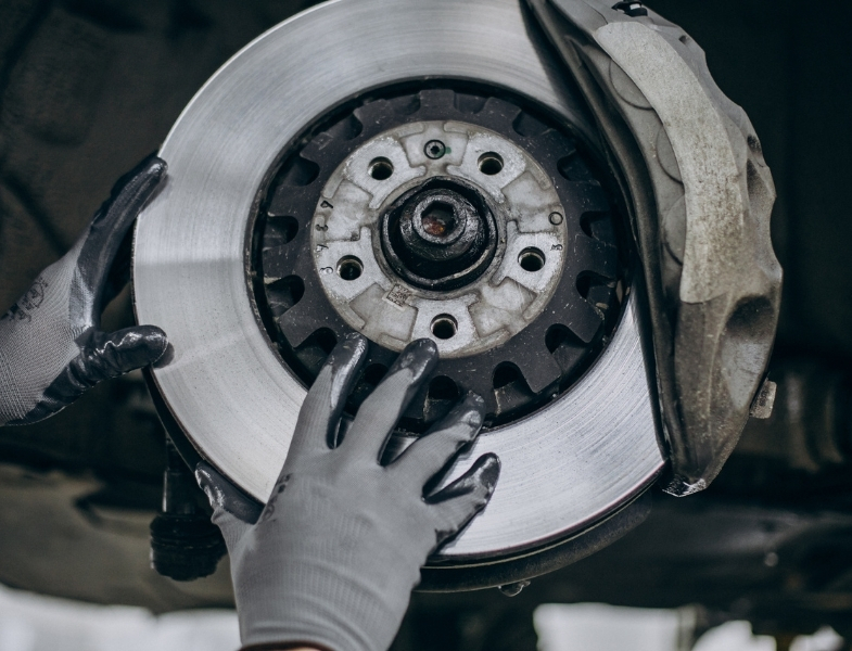 Car Battery and Brake Inspection in Musaffah Abu Dhabi